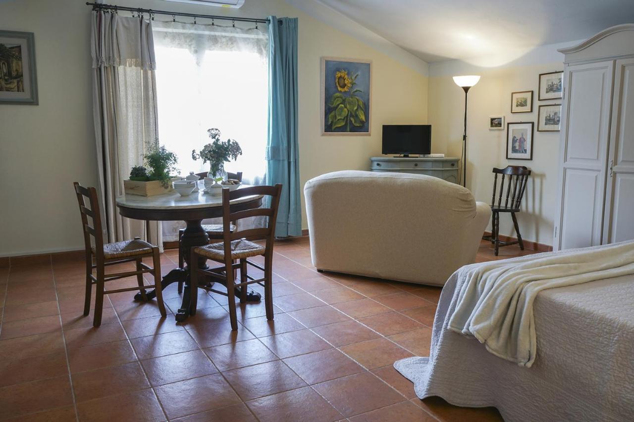 Locanda Degli Alberi Sassetta Ngoại thất bức ảnh